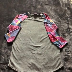 Size Medium Lularoe Randy T shirt